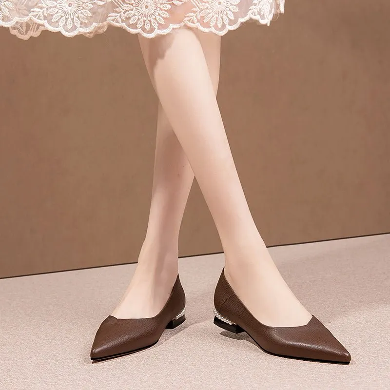 Chic Cowhide Pointed Toe Casual Shoes