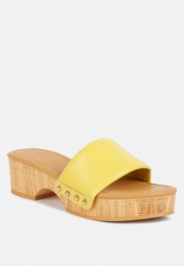 MINNY Textured Heel Leather Slip On Sandals in Yellow